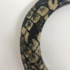 Black Beige Snakeskin Pattern Bangle Bracelet Fashion Jewelry Unisex Vin (3.5in)