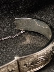 BB Binder Brothers Sterling Hinged Bangle Bracelet Etched Ornate w/ safety chain
