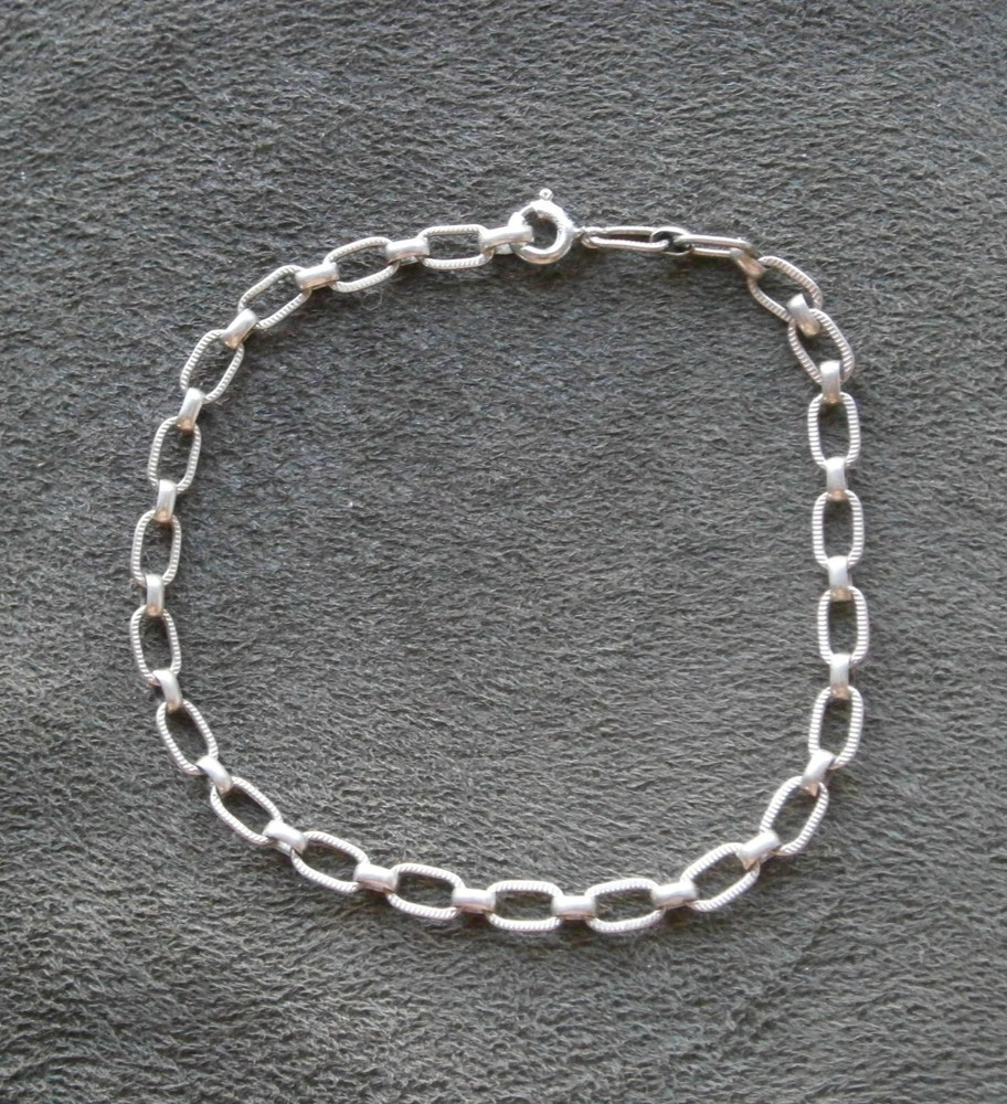 Textured Oval Link Chain Vintage Sterling Silver Charm Bracelet 7.25″ ~ 2.8g