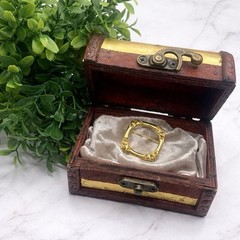 Square Open Shape Heart Design Gold Tone Metal Brooch Pin • Vintage Jewelry