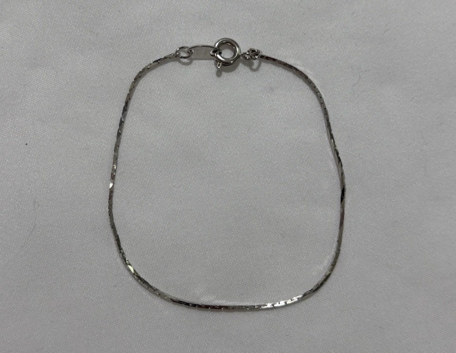 Vintage Bracelet Silver Tone Box Link 7 “ Long Delicate