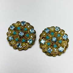 Vintage Jewelry Clip On Gold Tone Round Earrings Made In Austria