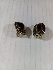 Vintage 2 Tone Y2K Renaissance Etruscan Revival Clip-On Earrings 1980-1990’s Era