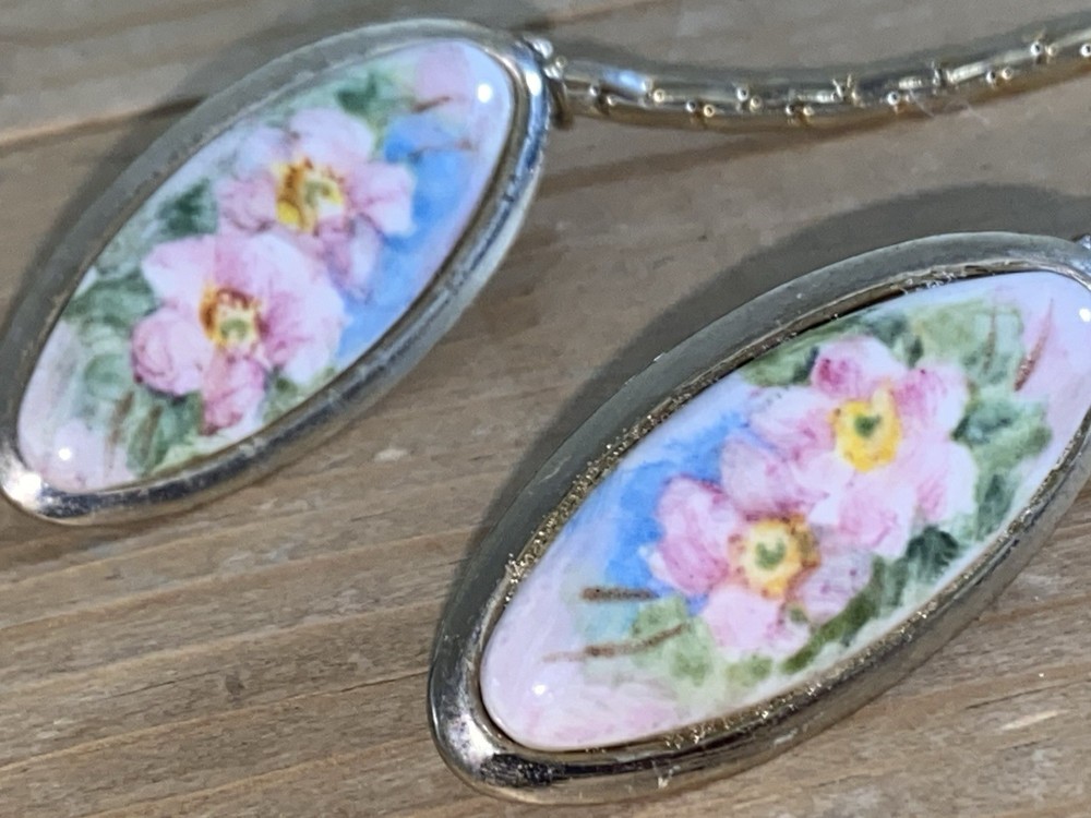 Vintage Collar Clip