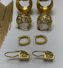 ✨Vintage To Now Lot Of 9 Pairs Beautiful Gold Tone Estate Pierced Earrings✨