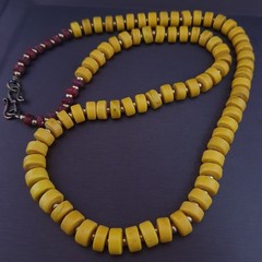 Antique African Sunburst Yellow Tire Glass Bead Necklace 24in 6.2–10.1mm
