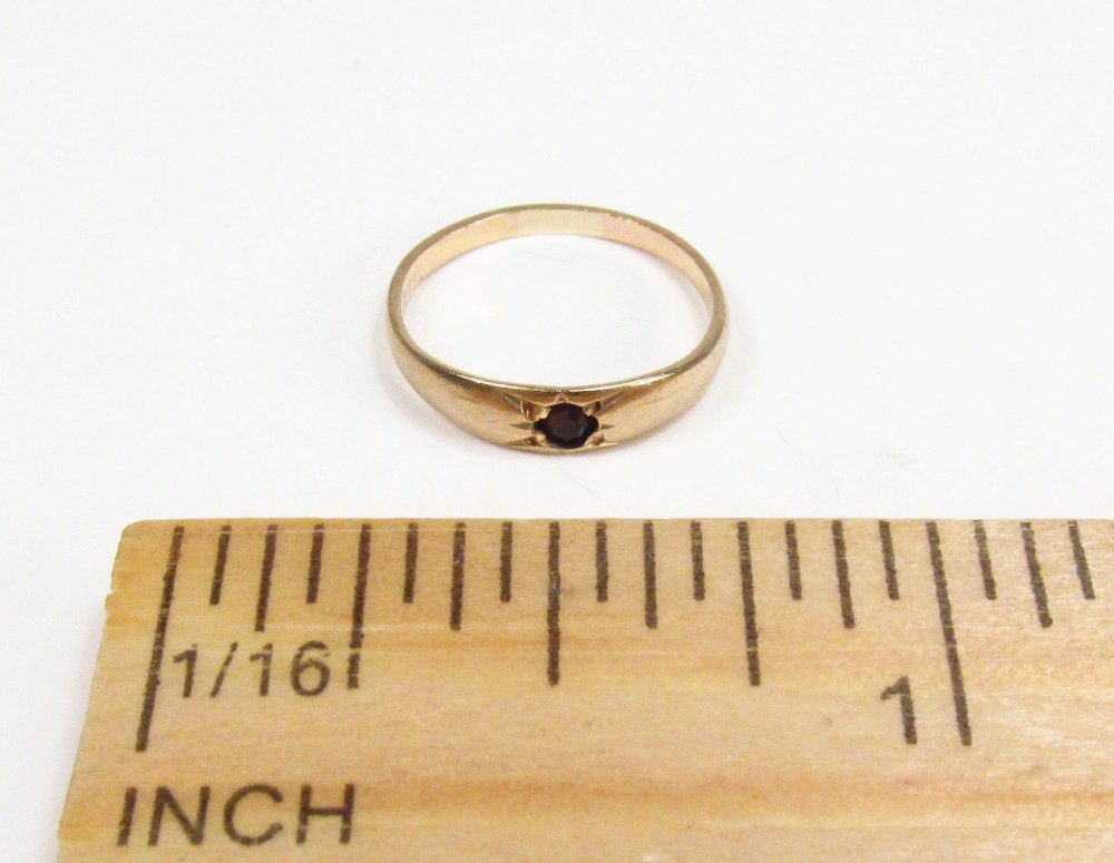 Vintage 1950s A & Z Chain Co. USA 10K Gold Red Ruby Baby Infant Band Ring Sz 0.5