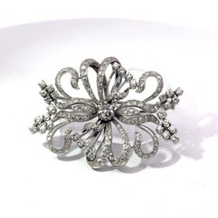 18k White Gold Natural Diamond Vintage Brooch Pin