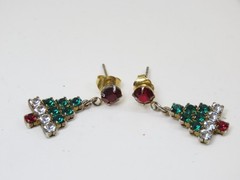Christmas Trees Rhinestone Earrings Pierced Gold Tone Prong D3089