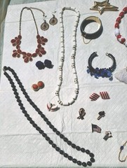 Vtg Patriotic Mixed Jewelry Lot Red White Blue Collection Vtg To Current 21 Pc.