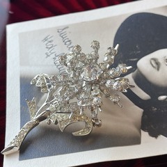 Vtg 1950s Rhinestone Flower Brooch – 2.75” – Sparkling Silver Tone Stem & Leaves