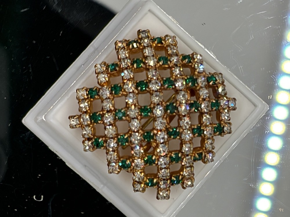 Austirian green and white crystal broach