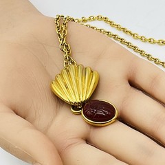 Vintage Signed Weingeroff Scarab Necklace Red Carved Stone Gold Tone Pendant 28″