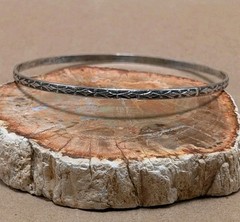 Vintage 1970s Sterling Medieval Gothic Folk Patterned 2mm Stackable Bangle 8in