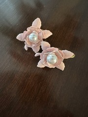 Etsy Maker Pink Flower And Faux Pearl Clip On Earrings
