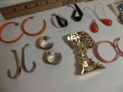 LOT vintage UNBRANDED COSTUME JEWELRY AS PICTURED WITH MUSHROOM EARRING TREE