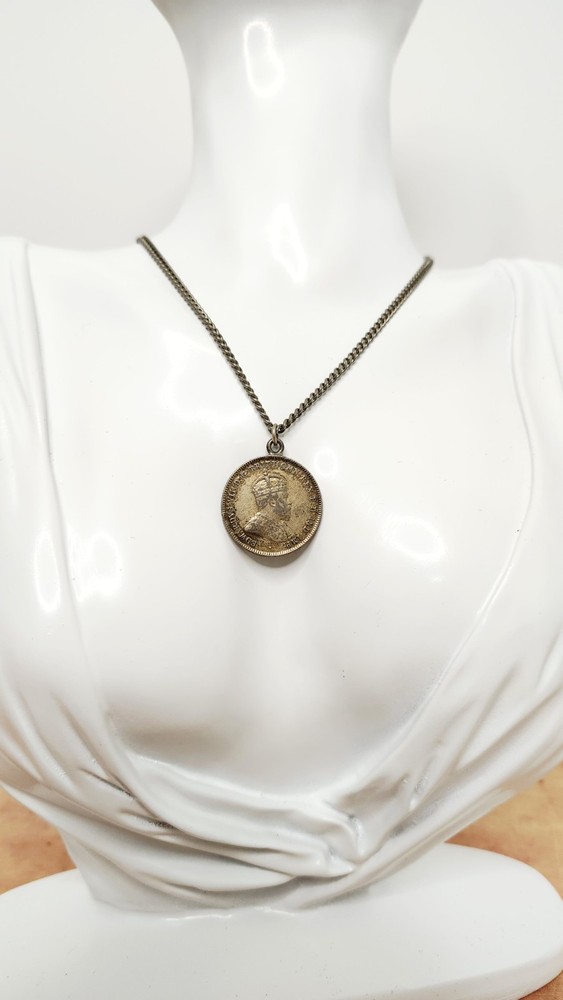 Antique 1910 Australian 925 Sterling Silver One Shilling Coin Necklace