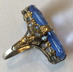 VINTAGE ART DECO LIGHT BLUE RHINESTONE RING SIZE 5.25