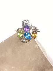 Cocktail ring size 6.75 sparkly colored stones blue pink yellow pinky sterling s