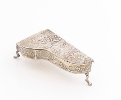925 Sterling Silver Vintage Decorative Piece EUROPE Floral Piano (OPENS) TR4095