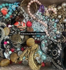 1 Pound of Unsorted Unsearched Jewelry Vintage Modern Wear Junk Treasure Hunt