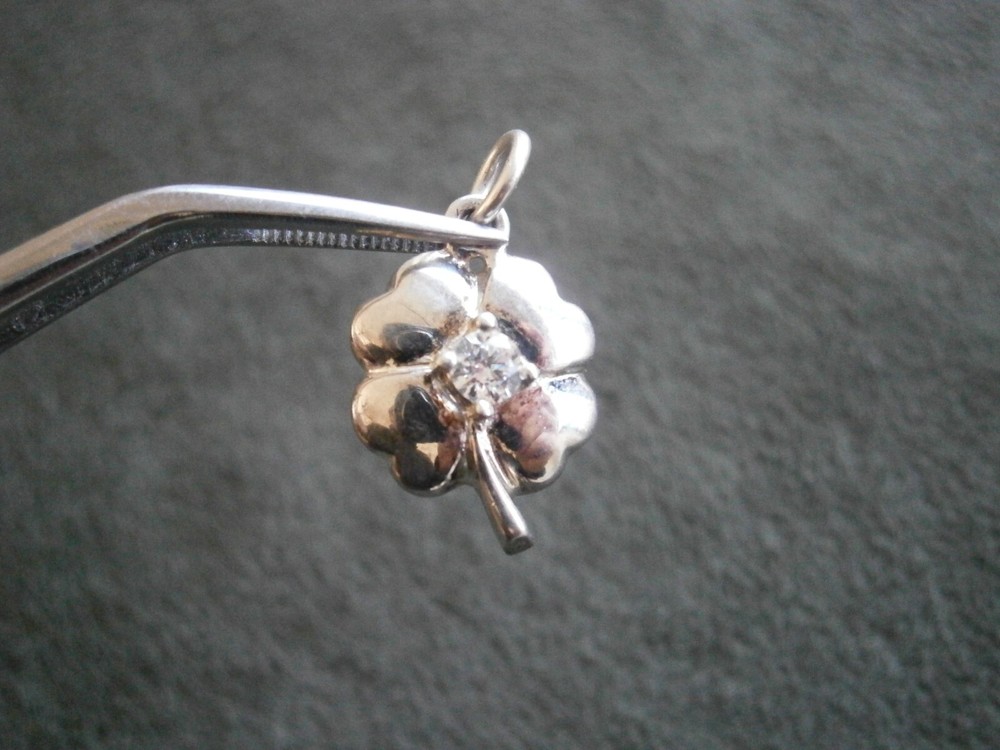 Lucky Four Leaf Clover Vintage Shiny Sterling Silver Crystal Charm Pendant 2.0g