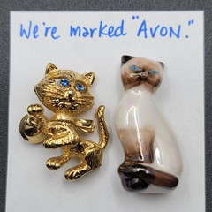 5-Vintage Kitty Cat Pin/Brooches~Metal Cats/Rhinestones/Avon Porcelain Siamese