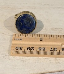 Vintage Artisan Lapis Lazuli Cabochon Brass Tone Adjustable Ring Sz 8.5