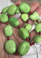 Vintage Green Necklace & Pierced Earrings Set Green Howlite Jewelry 💚