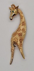 Gold Tone Giraffe W/Green Rhinestones Eyes Signed LG (Lind-gal)