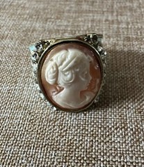 Vintage Amedeo Cameo Ring Gold Tone Sea foam Blue Band & Rhinestones
