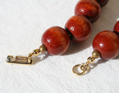 Vtg Carol Dauplaise Necklace Metal Arrowhead Brown Wood Beads Signed 17″