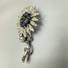 Vintage Lisner Sunflower Rhinestone Brooch Blue White Rhinestones Signed READ
