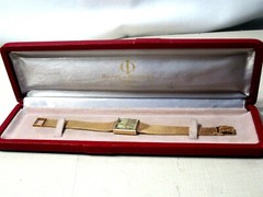 vintage BAUME MERCIER 14KT SOLID GOLD WATCH