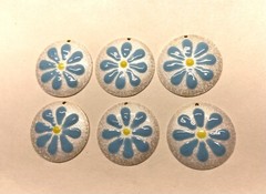 26x Vtg. Guilloche Enamel Charm – Lg. Round charm shape- blue Daisy Flower
