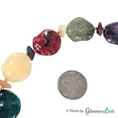 Vintage Multi Color Marbled Plastic Lucite Wavy Disc Chips Beaded Necklace
