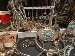 Vintage Jewelry Lot Earring Necklace Bracelet Over 6lbs + Estate Mix PLS READ
