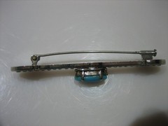 STUNNING VINTAGE SILVER FAUX TURQUOISE RHINESTONE TROMBONE CLASP BROOCH