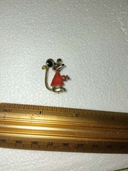 Vintage Mouse Brooch Red Lucite Plastic Silver Tone Figural Novelty Pin Unmarked