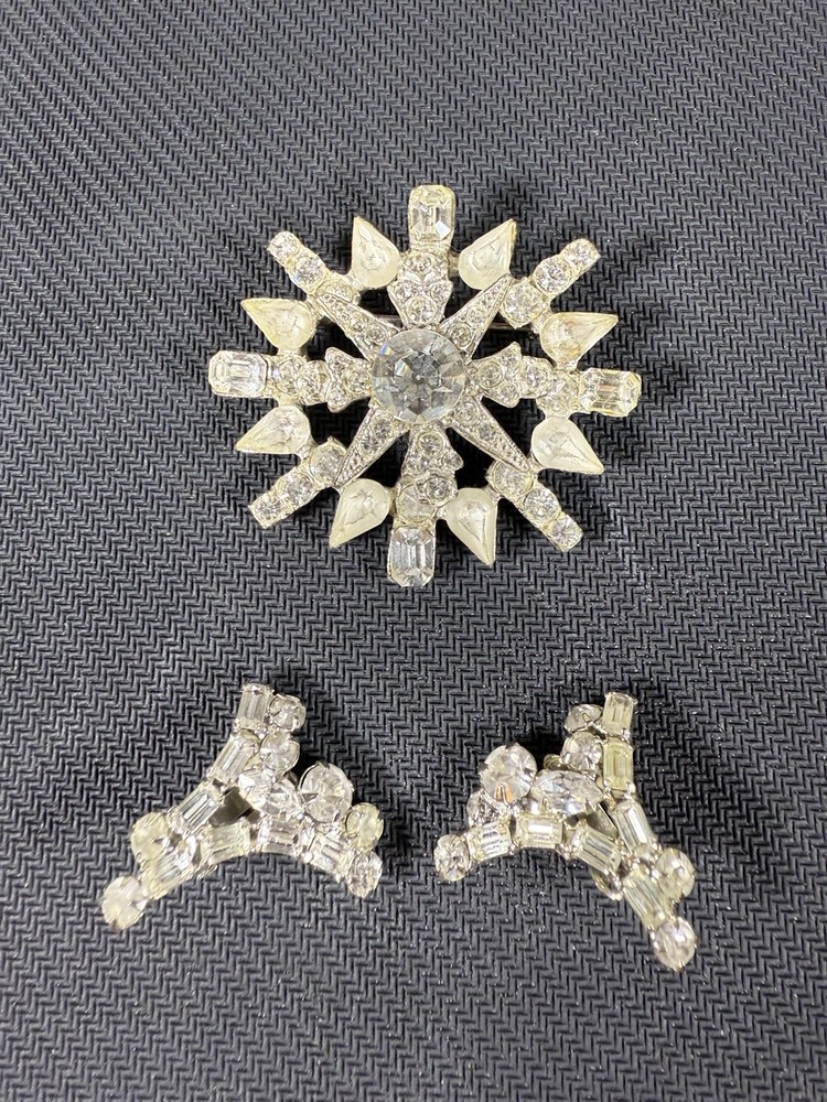 Vintage 50-60s Snowflake Atomic Starburst Brooch & Clip Earrings Set Rhinestones