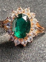 Vintage 18K GF Gold Filled Halo Ring Green Simulated Stone Size 6.5 Estate