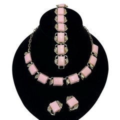 Vintage Pink Thermoset Jewelry Set Gold Tone Leaves Necklace Bracelet Earrings