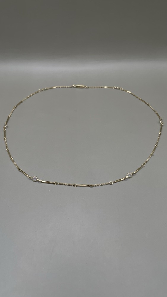 Avon Women’s Pendant Necklace Gold Tone Metal Simulated Diamond Accent 1984