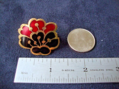 Vtg Samuel Huang Cloisonne Cherry Blossom Black Red Enamel Gold Tone Scarf Clip