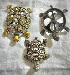 Vintage Turtle Brooch Lot Liz Claiborne LC Rhinestone Figural Pins Antique Brass