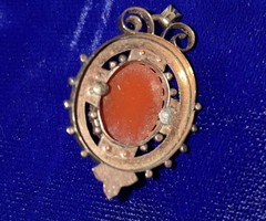 Vintage Victorian Era Pinckbeck Cameo With Seed Pearl Pendant ￼
