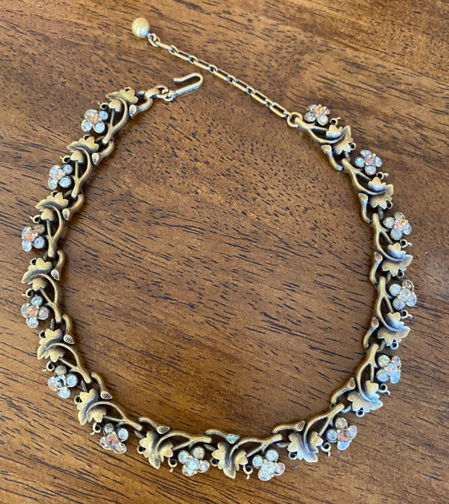 Vintage Trifari Brass Toned Leaf & Rhinestone Flower Choker Necklace AS IS