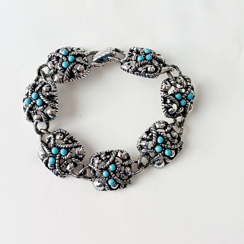 Vintage Avon Sierra Link Bracelet Faux Turquoise Beads Fold Over Clasp 1970’s