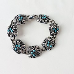 Vintage Avon Sierra Link Bracelet Faux Turquoise Beads Fold Over Clasp 1970’s