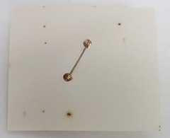 BEAUTIFUL MOTHER’S DAY METAL ENAMELLED ROSE THE SYMBOL OF LOVE IN GOLDEN CARD